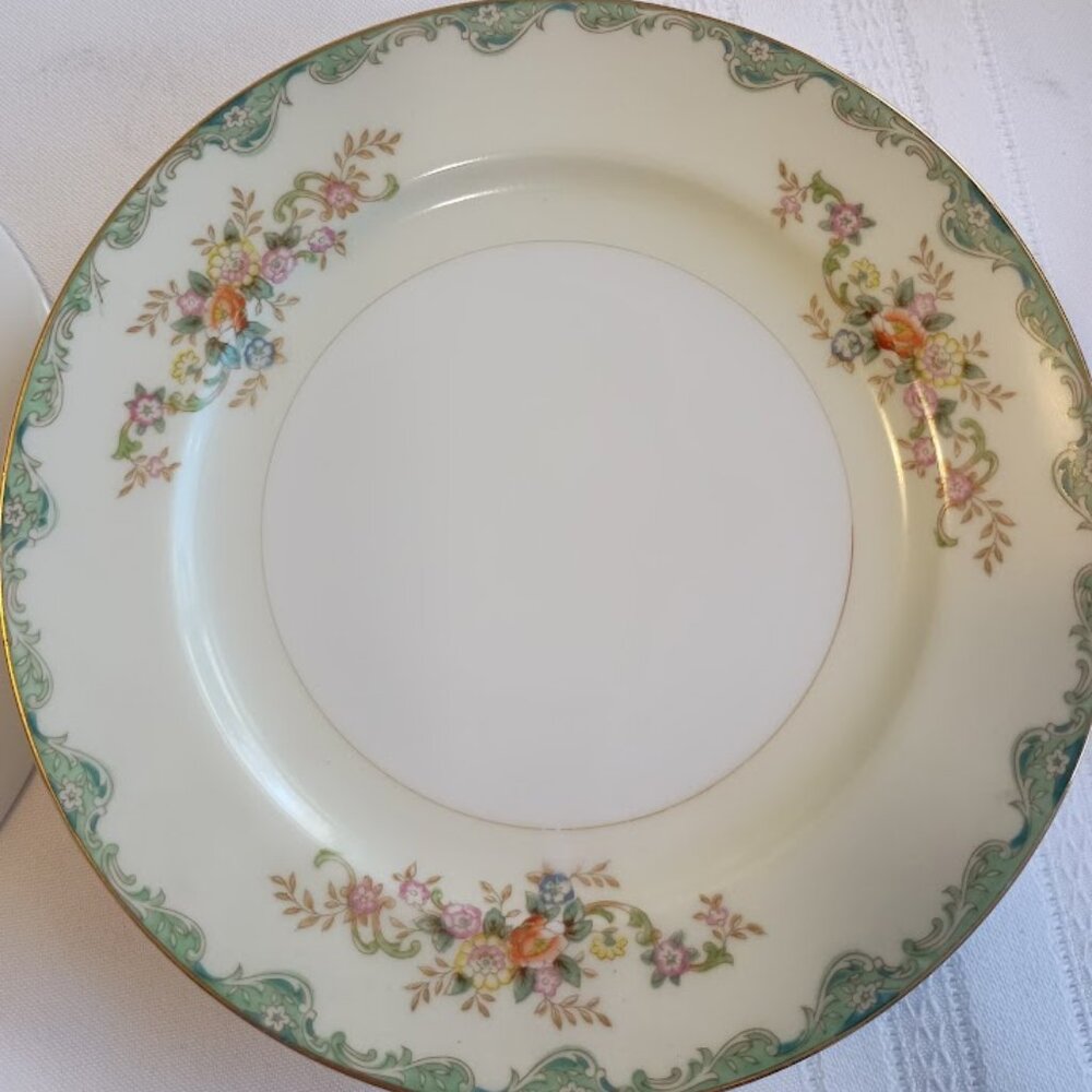 Set of 6 Vintage Meito China Hand Painted Plates - 6.25" across